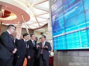 BOSS Catatkan Saham Perdana di BEI BOSS Catatkan Saham Perdana di BEI