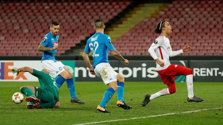 Bukan Napoli yang Biasanya Bukan Napoli yang Biasanya