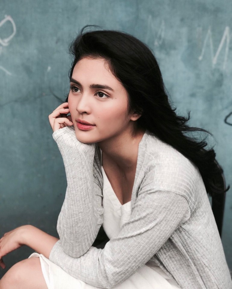 Cantiknya Sofia Andres, Aktris Filipina yang Bikin Heboh karena Pakai Bikin...