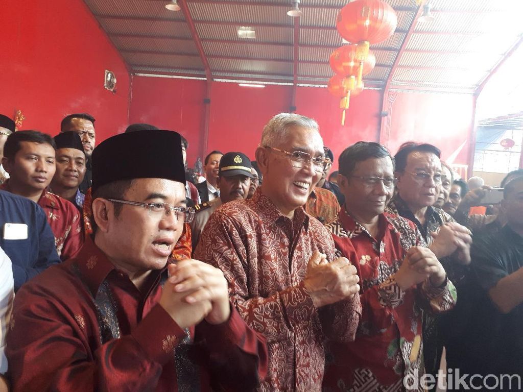 Ikut Rayakan Imlek, UKP Pancasila Bicara Keberagaman Indonesia Ikut Rayakan Imlek, UKP Pancasila Bicara Keberagaman Indonesia
