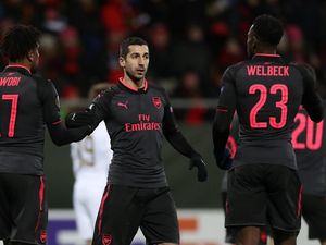 Mkhitaryan: Main Bareng Oezil Membuatku Lebih Baik