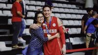 10 Foto Bugarnya Pebasket Daniel Wenas, Pacar Baru Mikha Tambayong