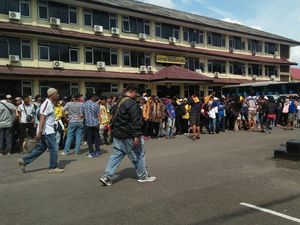 Sriwijaya FC Berangkatkan Ratusan Suporternya ke Jakarta