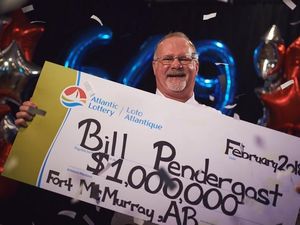 Habis Sial Rumah Terbakar, Terbitlah Mujur Menang Lotre Rp 10 Miliar