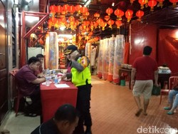 Amankan Imlek di Surabaya, Ratusan Petugas Gabungan Patroli Bersama