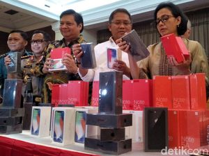 Menkominfo: Kita Harus Keras dengan Ponsel Ilegal