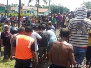 Tertabrak KA Sri Tanjung, Penumpang Motor di Jember Tewas Tertabrak KA Sri Tanjung, Penumpang Motor di Jember Tewas