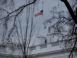 Nekat Tembak Diri Sendiri di Depan Gedung Putih AS, Pria Ini Tewas
