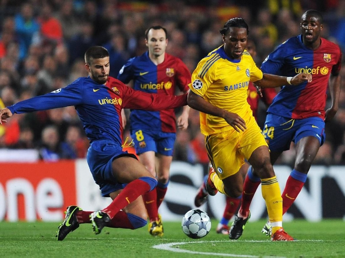 Gerard Pique pada pertemuan Barcelona dan Chelsea di Liga Champions musim 2008/2009 (Jasper Juinen/Getty Images)