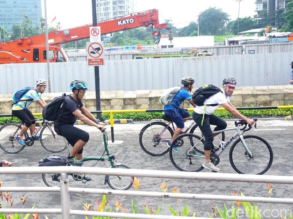 Kualitas Udara Jakarta Disebut Tak Sehat, Begini Tanggapan Komunitas Gowes Kualitas Udara Jakarta Disebut Tak Sehat, Begini Tanggapan Komunitas Gowes