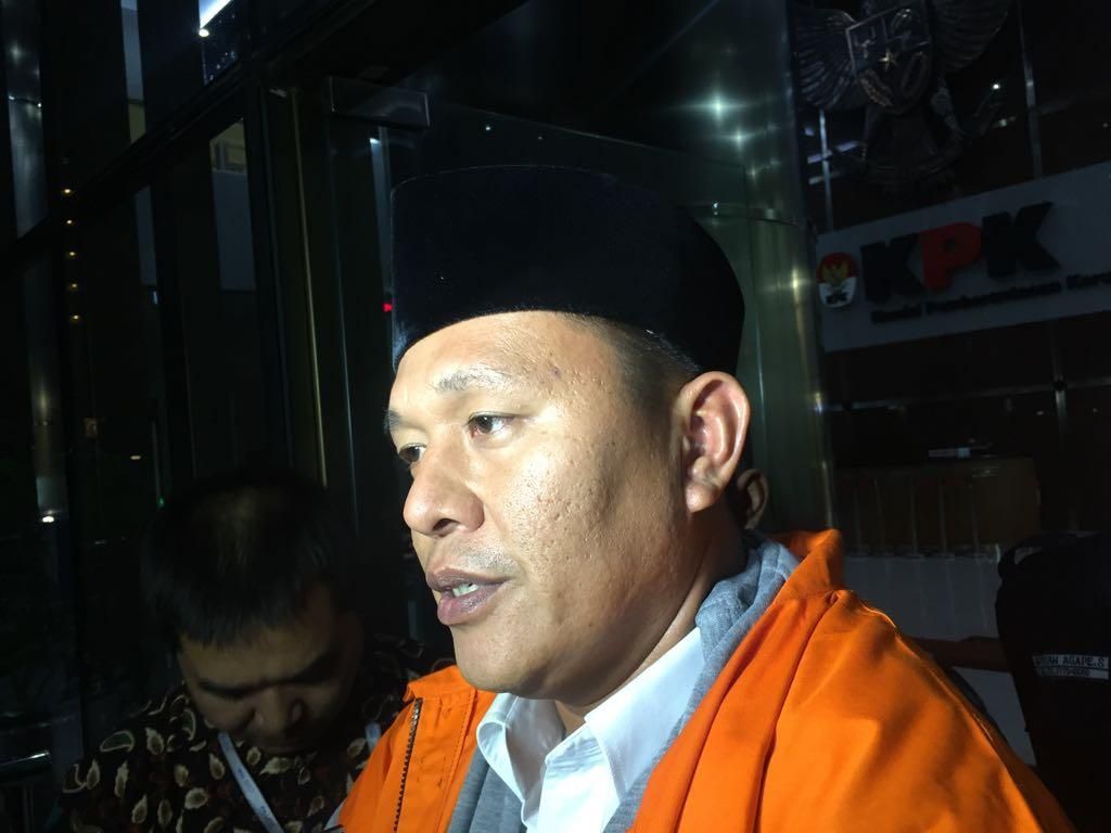 KPK Tetapkan Bupati Lampung Tengah Tersangka Suap Pinjaman APBD KPK Tetapkan Bupati Lampung Tengah Tersangka Suap Pinjaman APBD