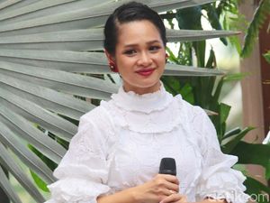 Pandemi Corona, Andien Sebal Tak Bisa Hadiri Pernikahan Adik