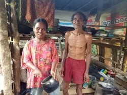 Miris! Cerita Kakek 71 Tahun dan Keluarganya Tinggal di Gubuk Reyot