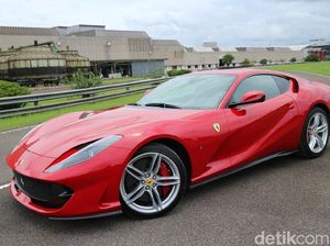 Begini Cara Ferrari Bagi-bagi Produknya ke Seluruh Dunia Begini Cara Ferrari Bagi-bagi Produknya ke Seluruh Dunia