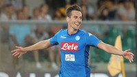Arkadiusz Arek Milik. Penyerang asal Polandia ini lahir pada 28 Februari 1994. Digadang-gadang sebagai pemain depan ulung, Milik justru lebih banyak dibekap cedera selama membela Napoli sejak 2016. (Foto: Marco Luzzani/Getty Images)