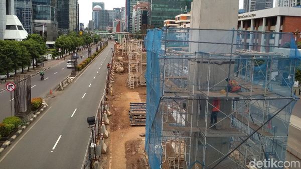 Penampakan Terkini Proyek LRT Jabodebek di Kuningan