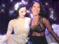 Tara Basro Foto Bareng Dita Von Teese, Lebih Seksi Siapa?