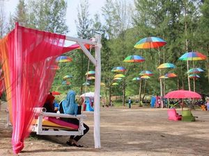 Aceh Juga Punya Pantai nan Kekinian