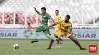 Sriwijaya FC belum mampu membobol gawang Borneo FC pada babak pertama.