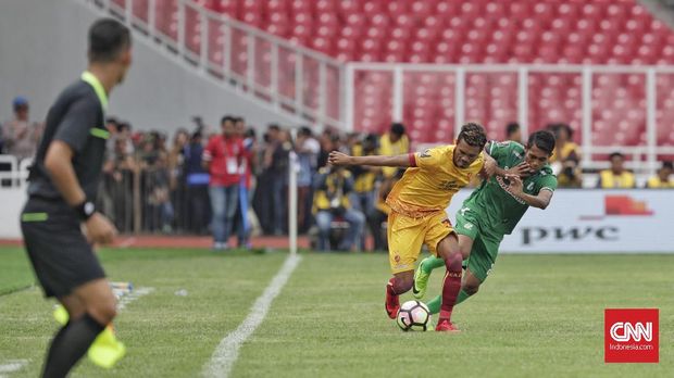 Sriwijaya FC terus memberikan tekanan atas PSMS Medan. (