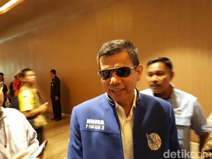 PAN Ingin Usung Jokowi, PD Masih Rayu Gabung ke Poros Ketiga PAN Ingin Usung Jokowi, PD Masih Rayu Gabung ke Poros Ketiga