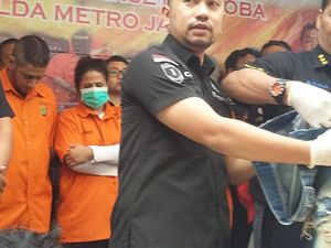 Elvy Sukaesih Percayakan Menantu Tangani Kasus Dhawiya