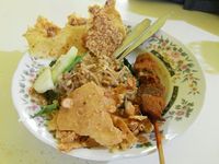 Sedang di Malang? Jangan Lewatkan Jajan 5 Nasi Pecel Enak Ini