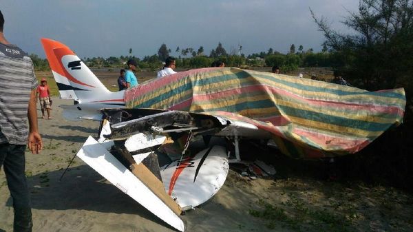 Melihat Lagi Pesawat Aero Shark Milik Gubernur Aceh yang Mendarat Darurat