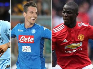 Starting XI Pesepakbola dengan Shio Anjing