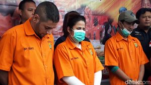 Wajah Sendu Dhawiya di Rilis Narkoba