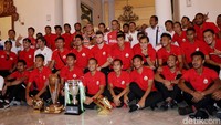 Pemprov DKI akan menjadikan proyek stadion ini sebagai prioritas. Anies juga meminta agar Jakmania tetap menjaga semangatnya untuk tetap mendukung Persija. Terakhir, Anies berpesan agar Persija tetap menjaga semangat dan terus meraih. Dia mengatakan, masih ada kompetisi lain yang harus dimenangkan Persija.
