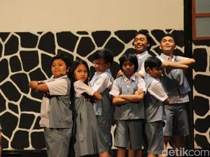 Bernostalgia Bareng Pentas Musikal Petualangan Sherina