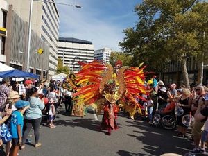 Saat Orang Australia Kagumi Solo Batik Carnival Hingga Rendang