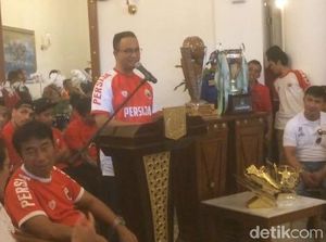 Di Hadapan Jakmania, Anies: Insyaallah Stadion Kita Terealisasi Di Hadapan Jakmania, Anies: Insyaallah Stadion Kita Terealisasi