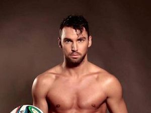 Foto: Rahasia Perut Sixpack Striker Persija Marko Super Simic Foto: Rahasia Perut Sixpack Striker Persija Marko Super Simic