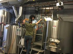 Pengusaha Bir Ini Manfaatkan Salju Murni untuk Meracik Bir