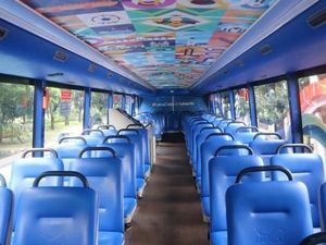 Keliling Jakarta Naik Bus Wisata Gratis