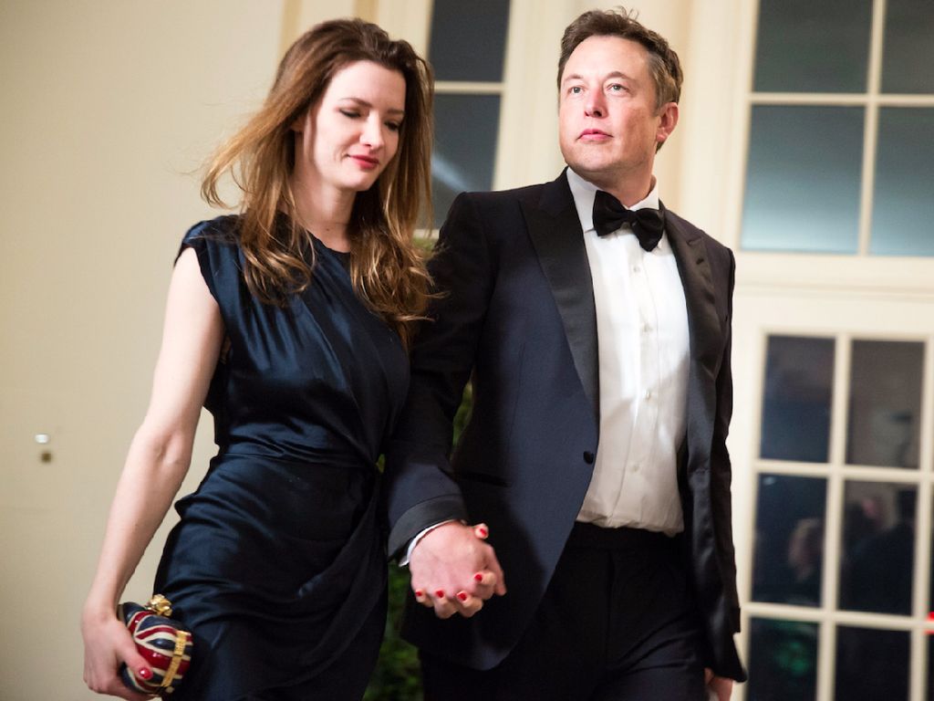 Elon Musk, Korban Bully yang Melesat Begitu Tinggi Elon Musk, Korban Bully yang Melesat Begitu Tinggi