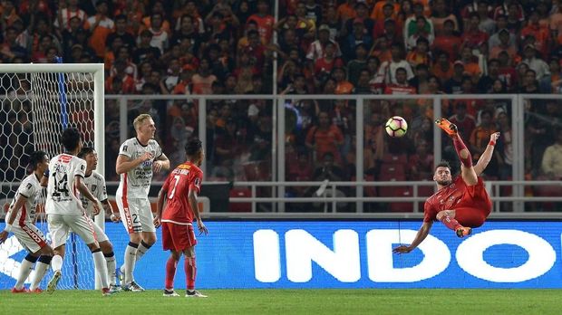 Marko Simic menyabet gelar pemain terbaik Piala Presiden 2017.
