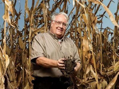 8 Orang Ini Kaya Raya dari Hasil Tani, Siapa Aja sih?