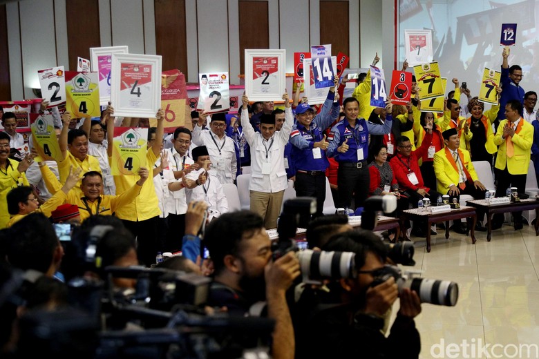 Pantau Terus Serunya Politik Indonesia via detikPemilu