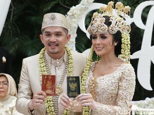 Suasana Akad dan Senyum Rangga Ilham dan Selvi Kitty