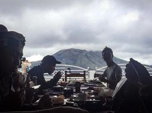 Makan Siang dengan Panorama Terindah di Bali