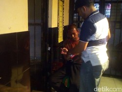 Tanda Tanya Seputar Penyerangan Kiai Hakam oleh Pria Diduga Gila