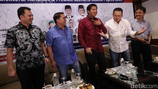 Jokowi Masih Unggul di Survei Pilpres Poltracking