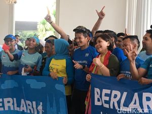 Beri Donasi ke 3 Yayasan, Sandi Ingin Kepedulian Warga Meningkat Beri Donasi ke 3 Yayasan, Sandi Ingin Kepedulian Warga Meningkat