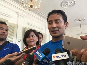 Anies Dicegah Paspampres ke Podium Piala Presiden, Ini Kata Sandiaga Anies Dicegah Paspampres ke Podium Piala Presiden, Ini Kata Sandiaga