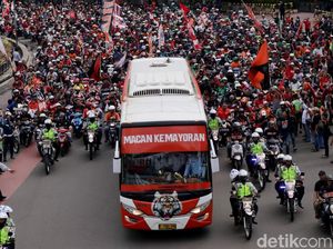 Persija dan The Jakmania Bareng-bareng ke Balai Kota