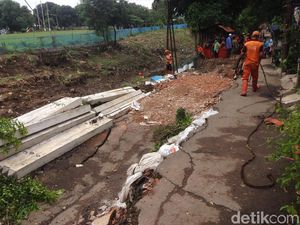 Penampakan Jalan Ambles di Pulogadung