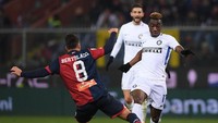 Tandang ke markas Genoa di Stadion Comunale Luigi Ferraris, Minggu (18/2/2018) dini hari WIB, Inter sebenarnya berharap bisa meneruskan momentum positif usai menang atas Bologna pekan lalu. Foto: Alberto Lingria/Reuters